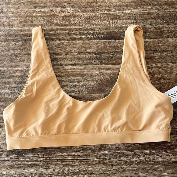 NWT DIPPIN Daisys made in USA large bikini top - Picture 2 of 9